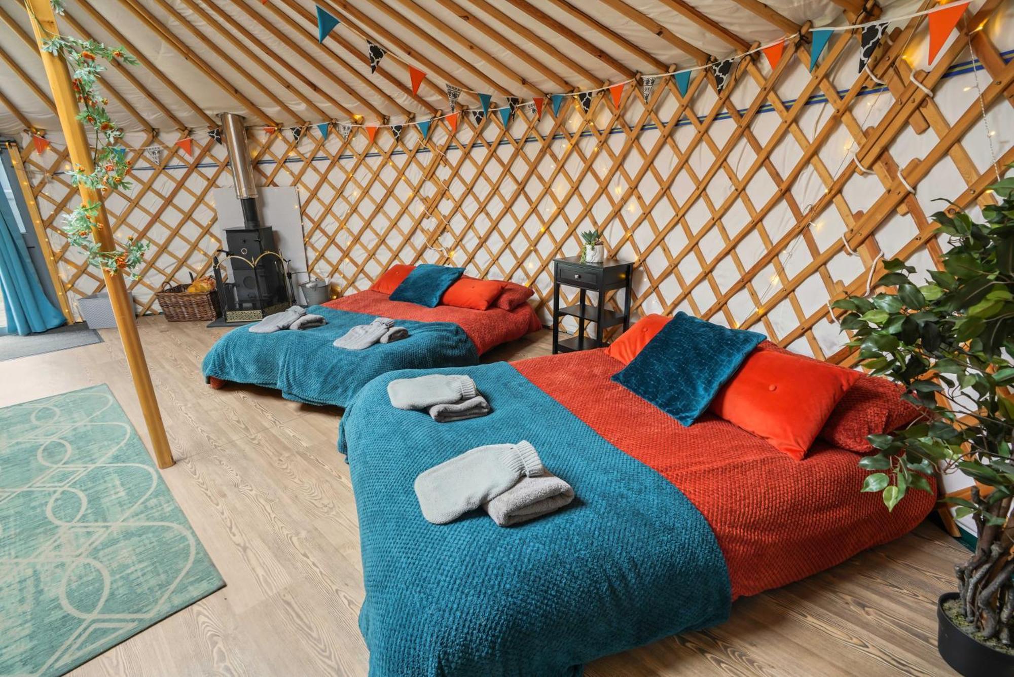 Hotel Glamp&Tipple Ltd Great Ellingham Esterno foto